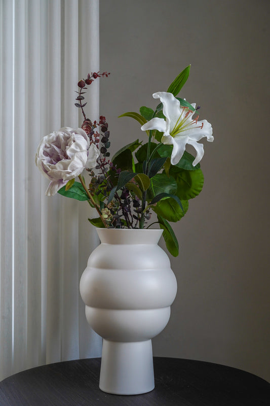 The Serene Bouquet